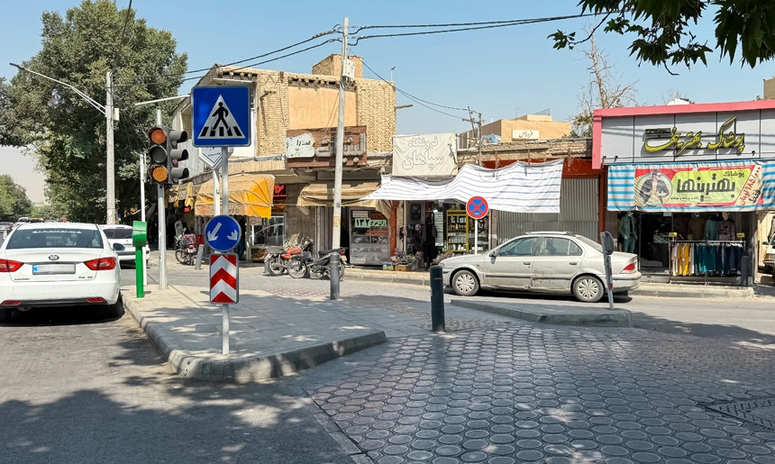 آشنایی با محله خرم