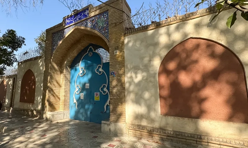 آشنایی با محله آذر