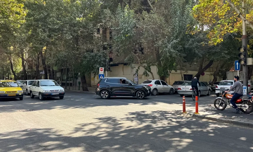 آشنایی با محله آذر