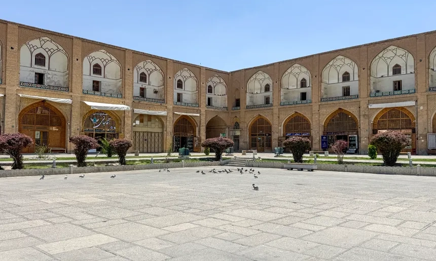 آشنایی با محله نقش جهان