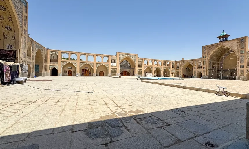 آشنایی با محله بازار