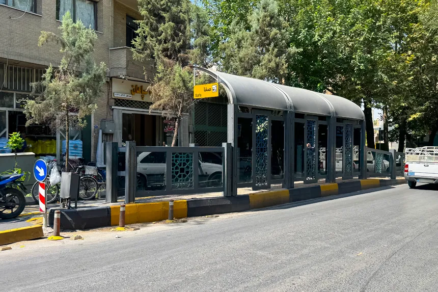 وضعیت دسترسی به حمل‌ونقل عمومی در محله الیادران چگونه است