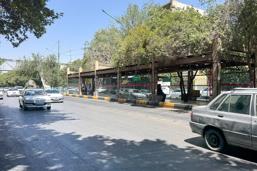 وضعیت حمل‌ونقل عمومی در محله لاهور چگونه است