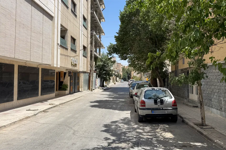 مشکلات و محدودیت‌های محله مبارزان کدامند