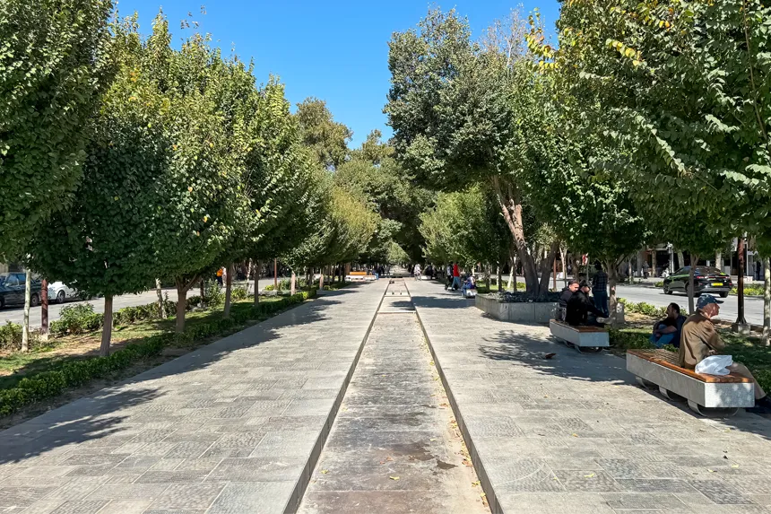 چه امکاناتی برای ورزش و تفریح در محله چرخاب فراهم است چه امکاناتی برای ورزش و تفریح در محله چرخاب فراهم است