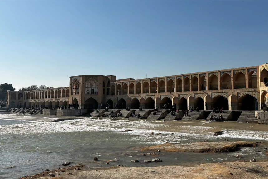 چه امکاناتی برای ورزش و تفریح در محله فتحآباد فراهم است چه امکاناتی برای ورزش و تفریح در محله فتحآباد فراهم است