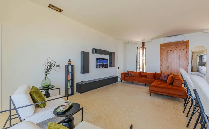 ویلایی سه طبقه 404 متری خیابان پنج آذر|خرید کل مجتمع| میرعماد اصفهان