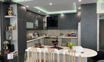 ویلایی دو طبقه 245 متری توحید سپاهانشهر