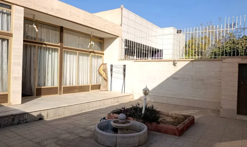 خانه کلنگی 120 متری در حکیم شفایی|خرید خانه کلنگی| ملاصدرا اصفهان