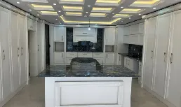 آپارتمان 194 متری سه خواب همکف سپاهان شهر