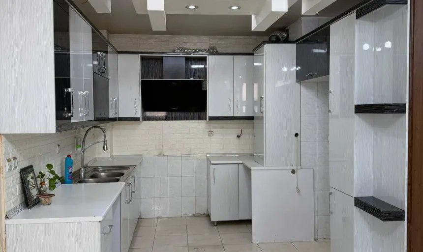 اجاره آپارتمان 85 متری دو خواب سپاهانشهر 3909