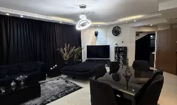 یک طبقه 98 متری از یک خانه ویلایی در سپاهان شهر