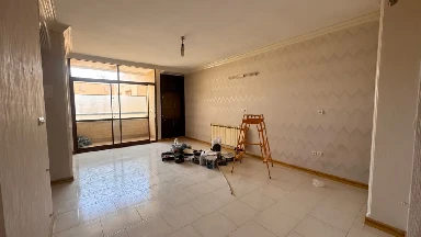 آپارتمان 85 متری 2 اتاق خواب در سپاهان شهر 111