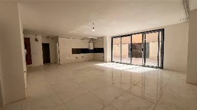 همکف 100متری حیاط اختصاصی تحویل شرکتی در سپاهان شهر 138